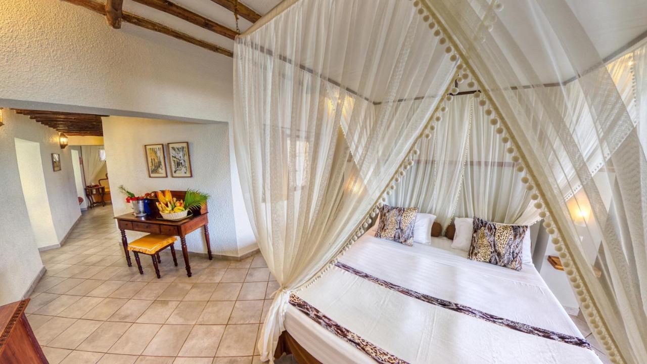 Karafuu Beach Resort & Spa Pingwe Exterior photo
